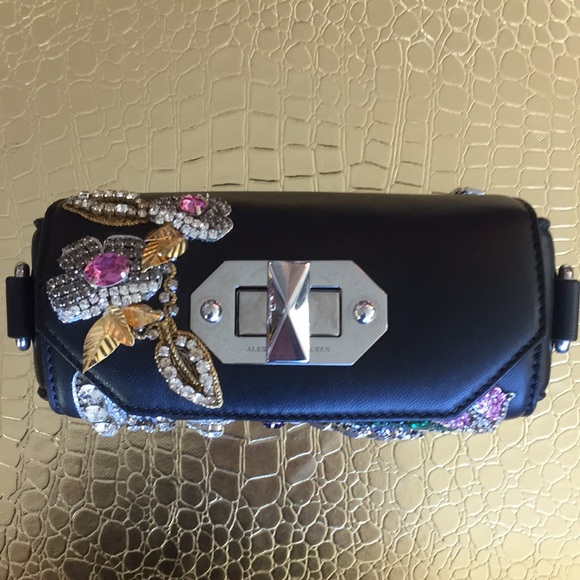 ⭐️SOLD⭐️ McQueen Jeweled Garden - Picture 4 of 7